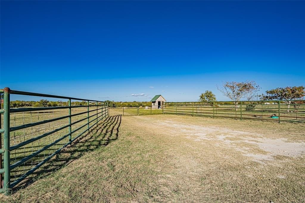 6 acres in Erath County gallery image 2