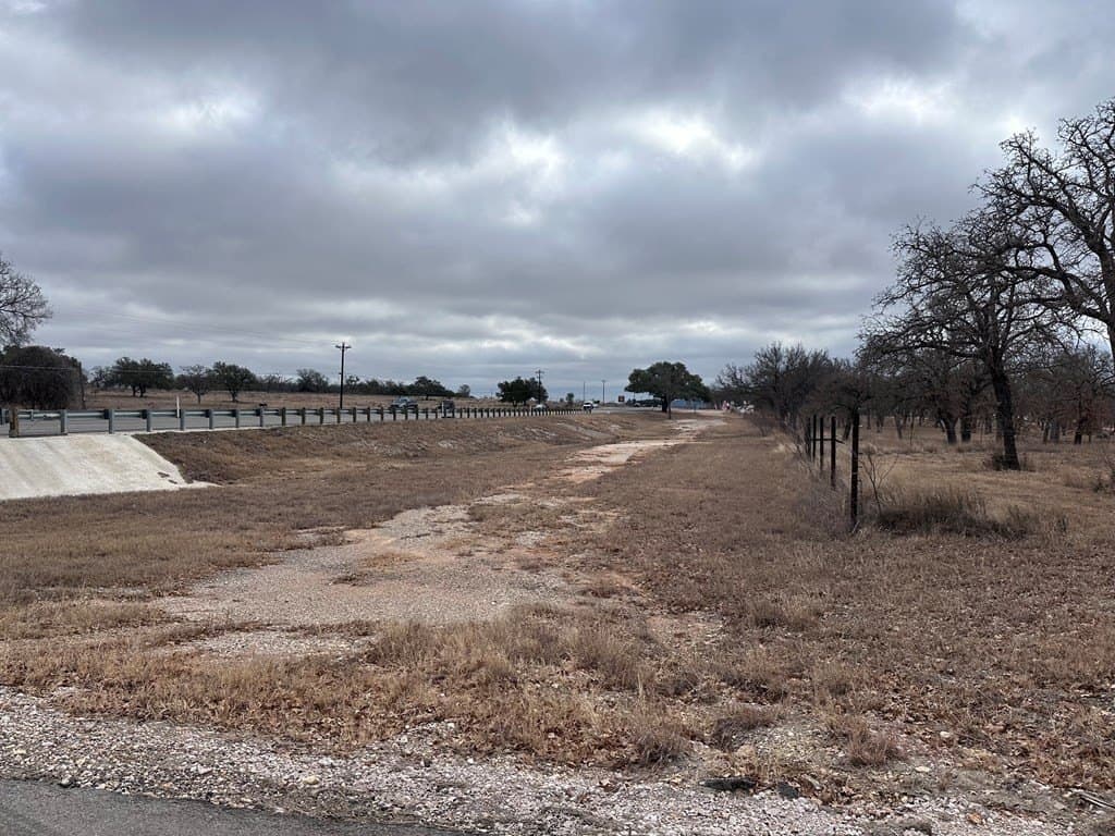 20 acres in Gillespie County - photo 7