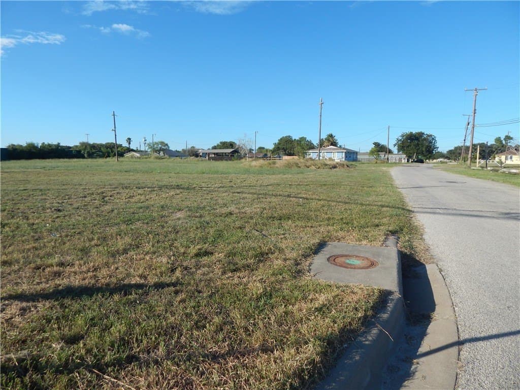 1.67 acres in Nueces County - photo 17