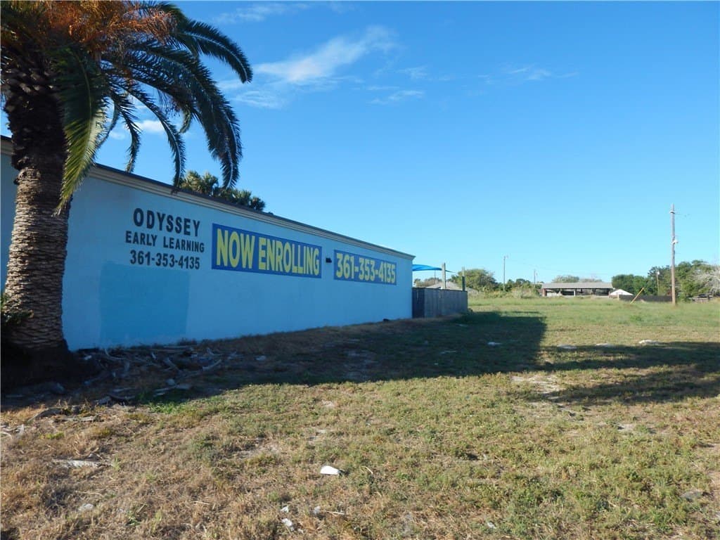 1.67 acres in Nueces County - photo 12