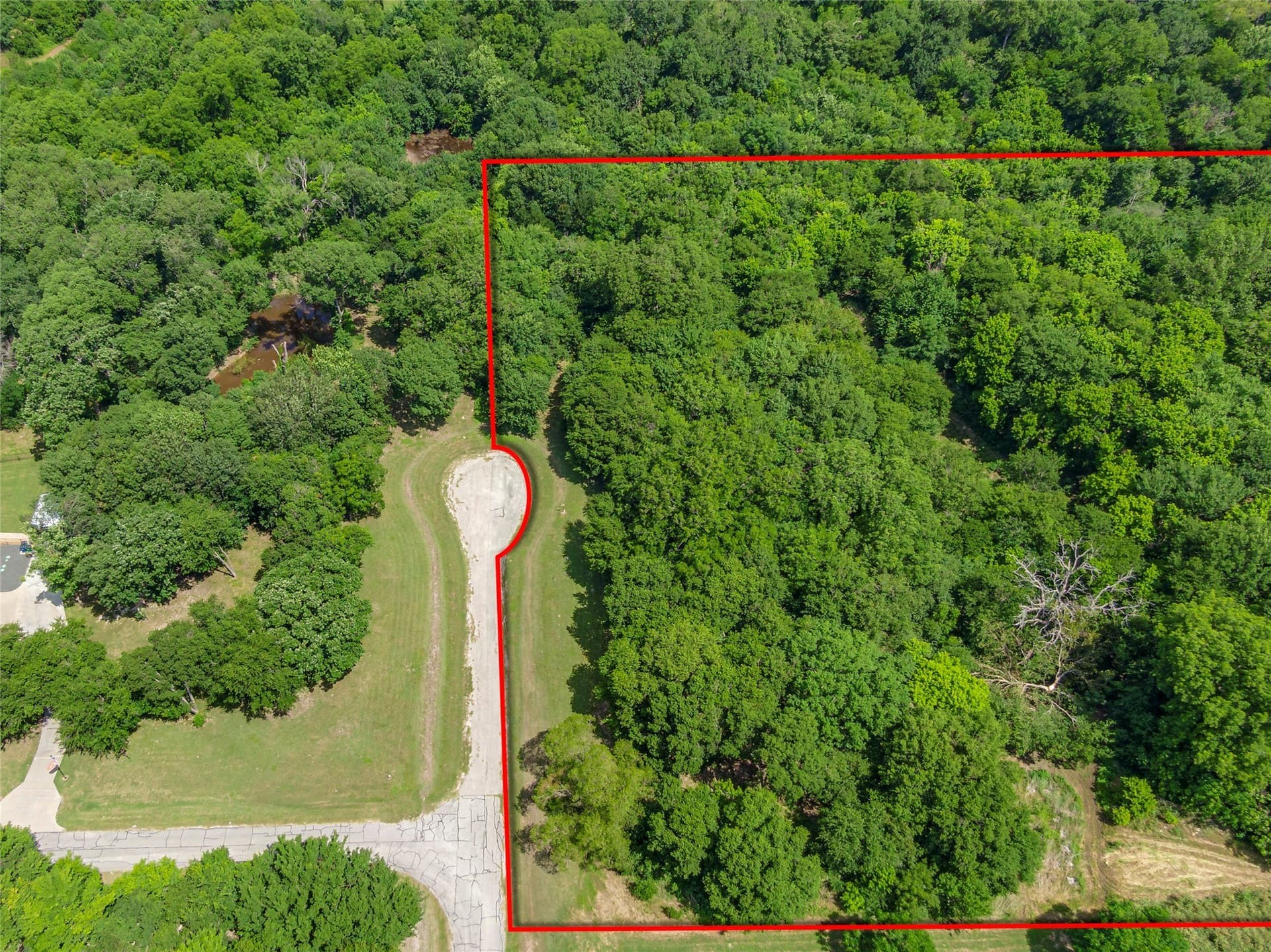 4.57 acres in Ellis County gallery image 3