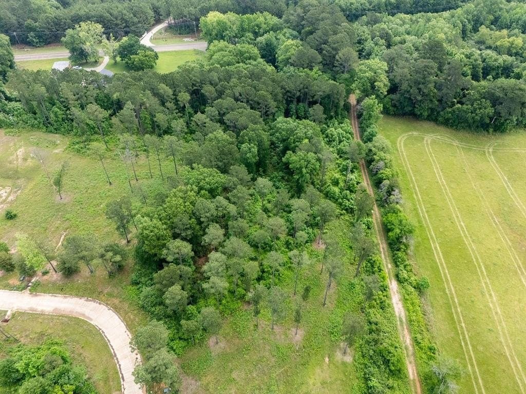1.83 acres in Harrison County gallery image 4