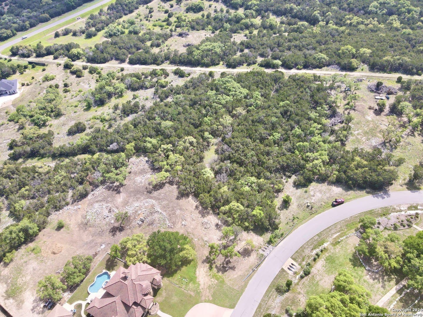 1.24 acres in Comal County gallery image 3