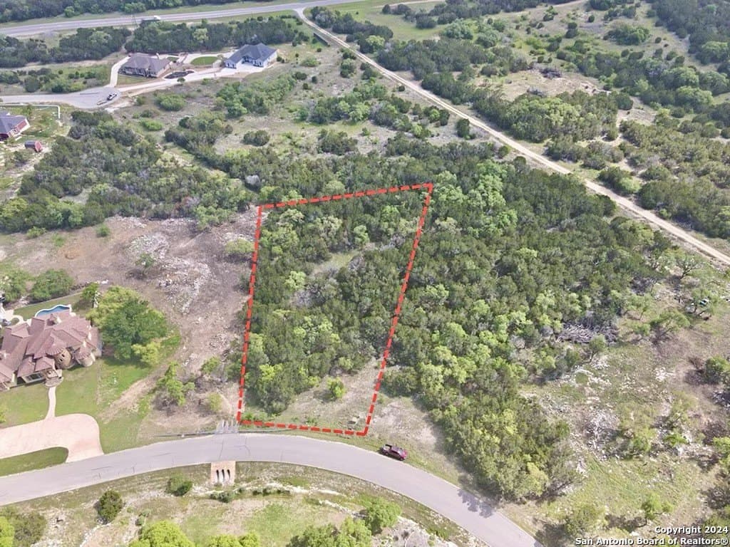 1.24 acres in Comal County gallery image 2
