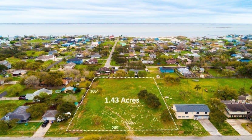 1.44 acres in Nueces County