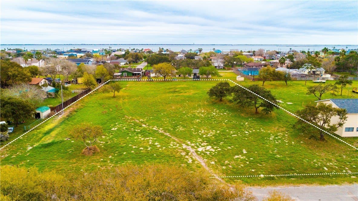 1.44 acres in Nueces County gallery image 3