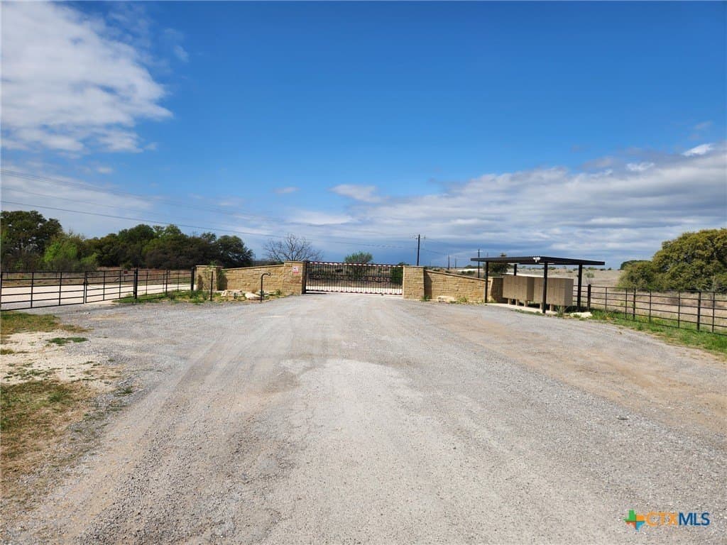 10.21 acres in Mills County