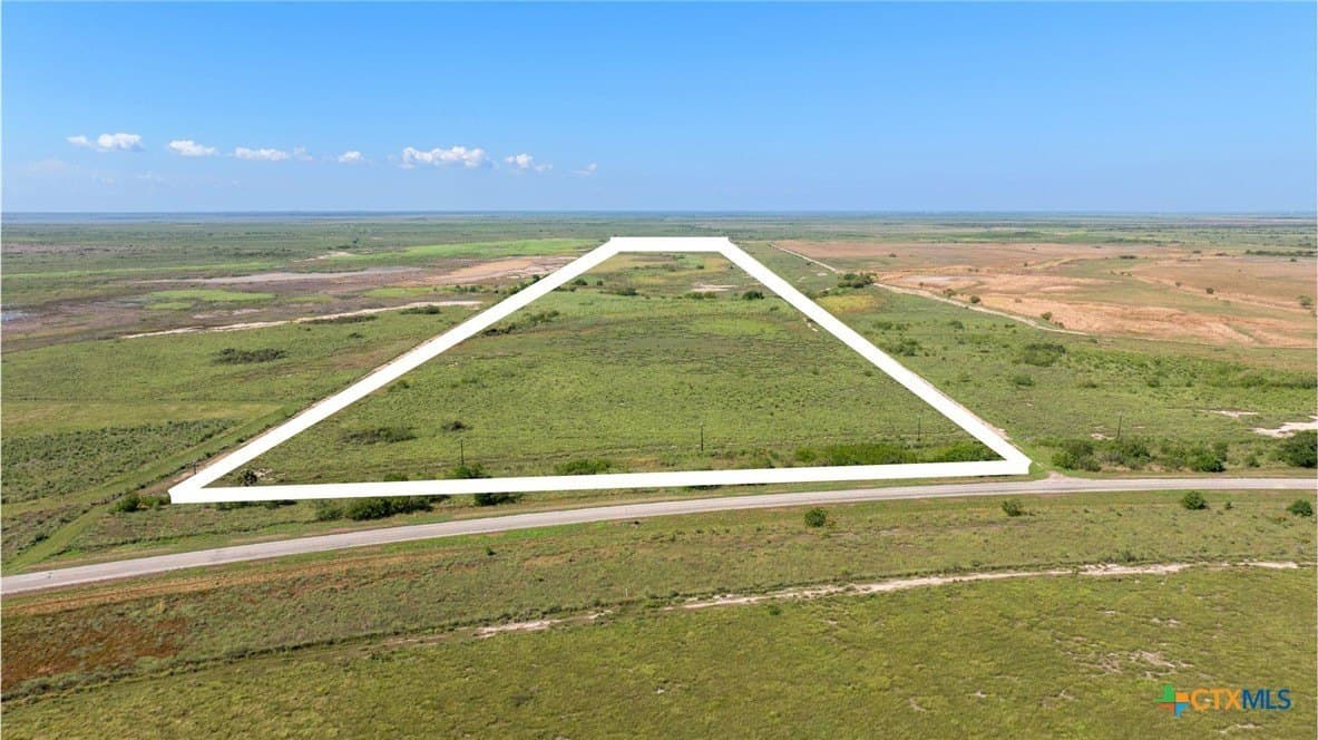 105 acres in Calhoun County