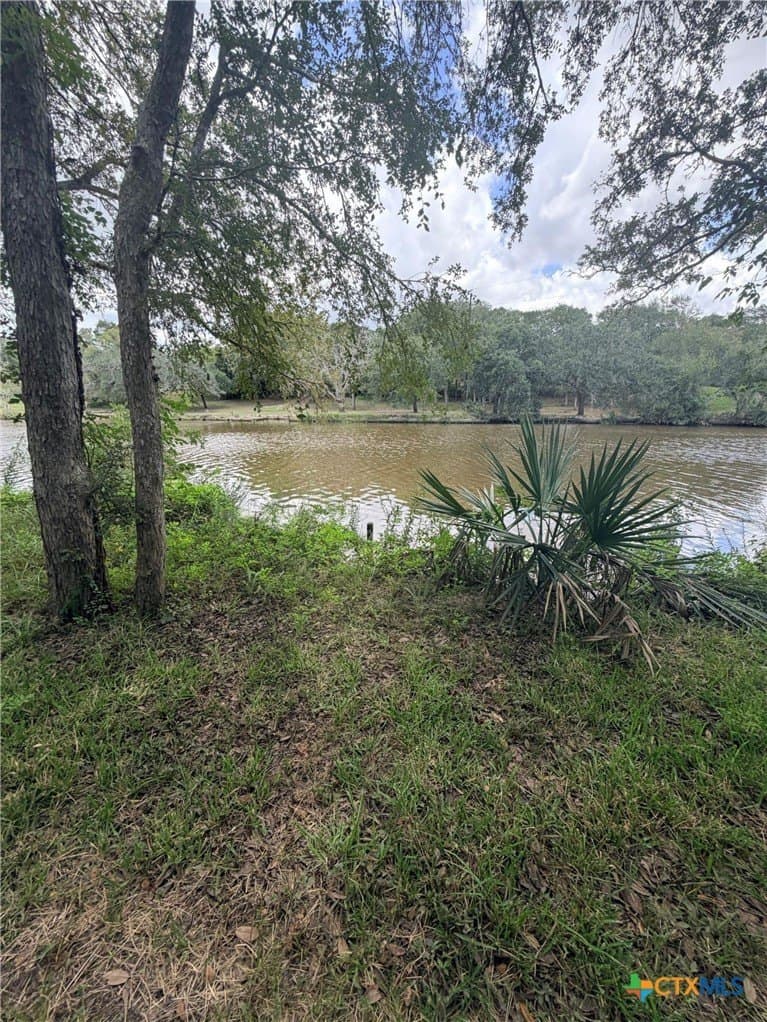 0.39 acres in Matagorda County - photo 5