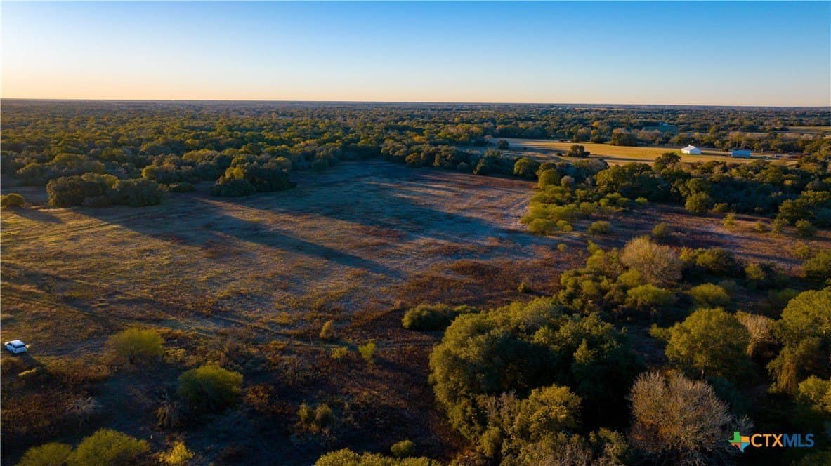 20.5 acres in DeWitt County featured view
