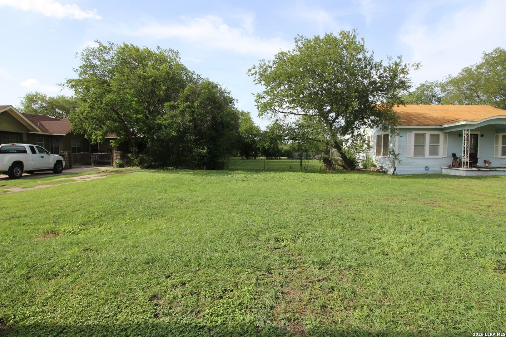 0.5 acres in Bexar County - photo 3