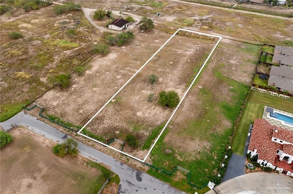 1.3 acres in Hidalgo County gallery image 3