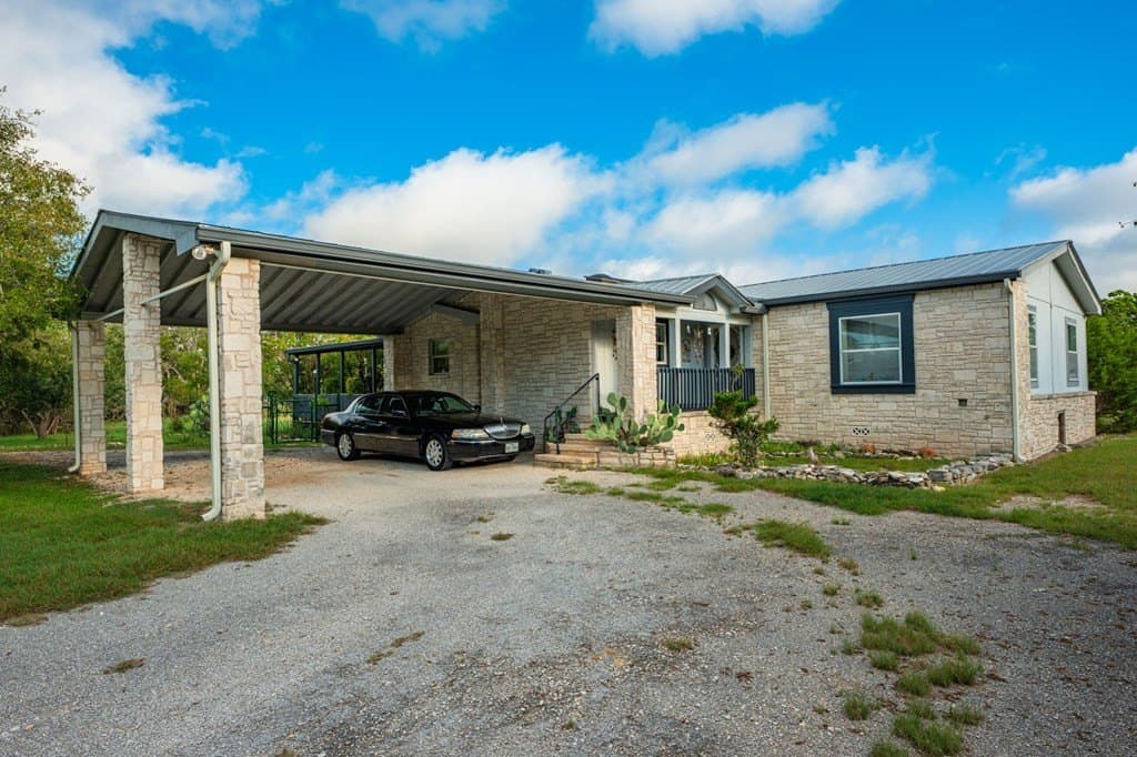 12.99 acres in Bandera County - photo 13