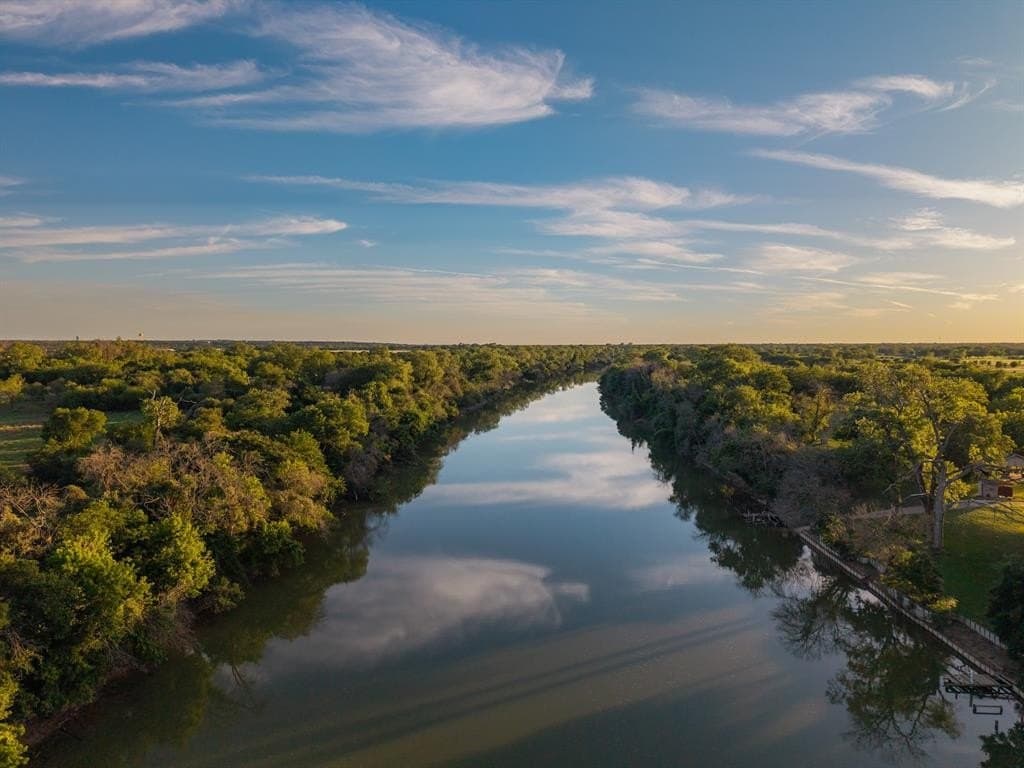 10.04 acres in McLennan County gallery image 3