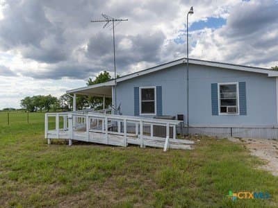 10.1 acres in Guadalupe County gallery image 4