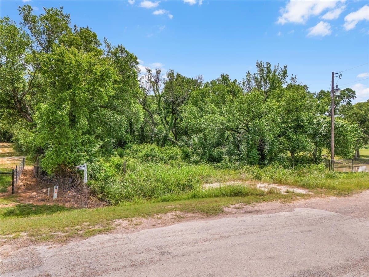 2.42 acres in Johnson County - photo 8