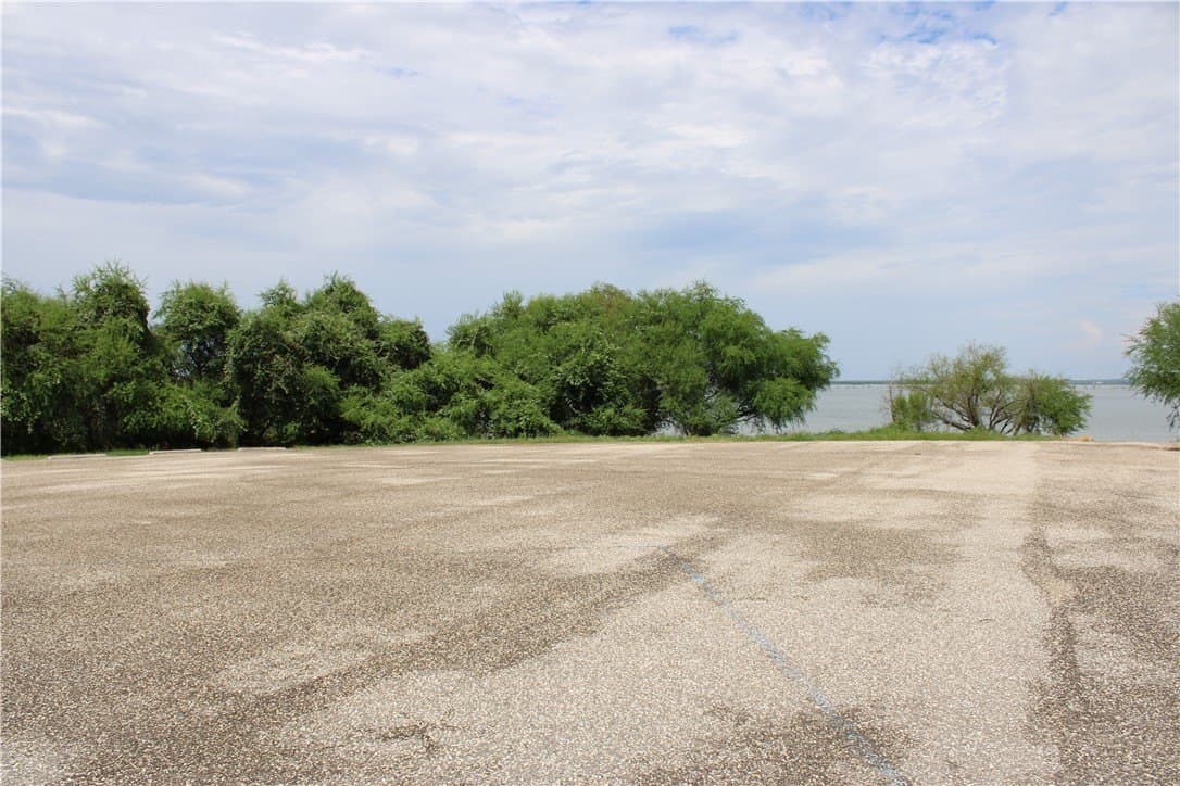 1.84 acres in Live Oak County - photo 9