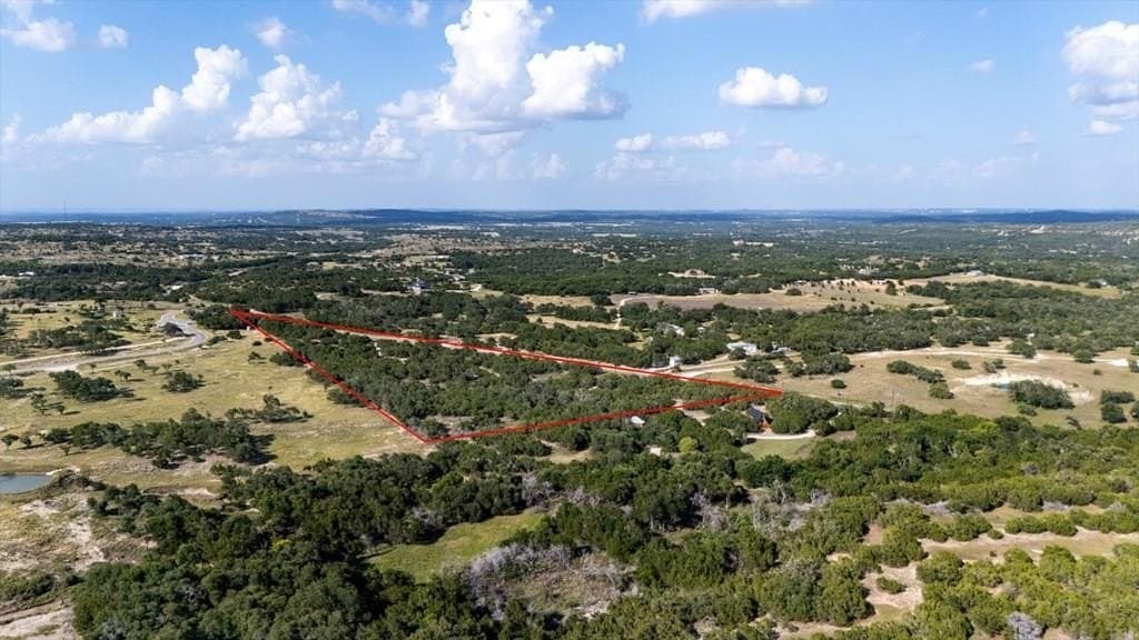 7.62 acres in Hays County gallery image 2