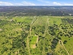 10.01 acres in Gillespie County - photo 6