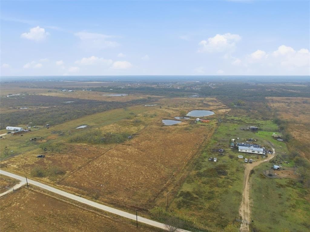 10.06 acres in Hill County gallery image 4