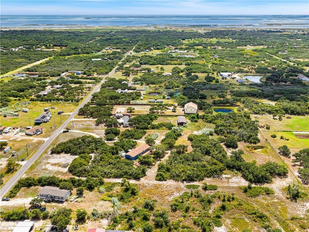 100,000 acres in Aransas County - photo 41