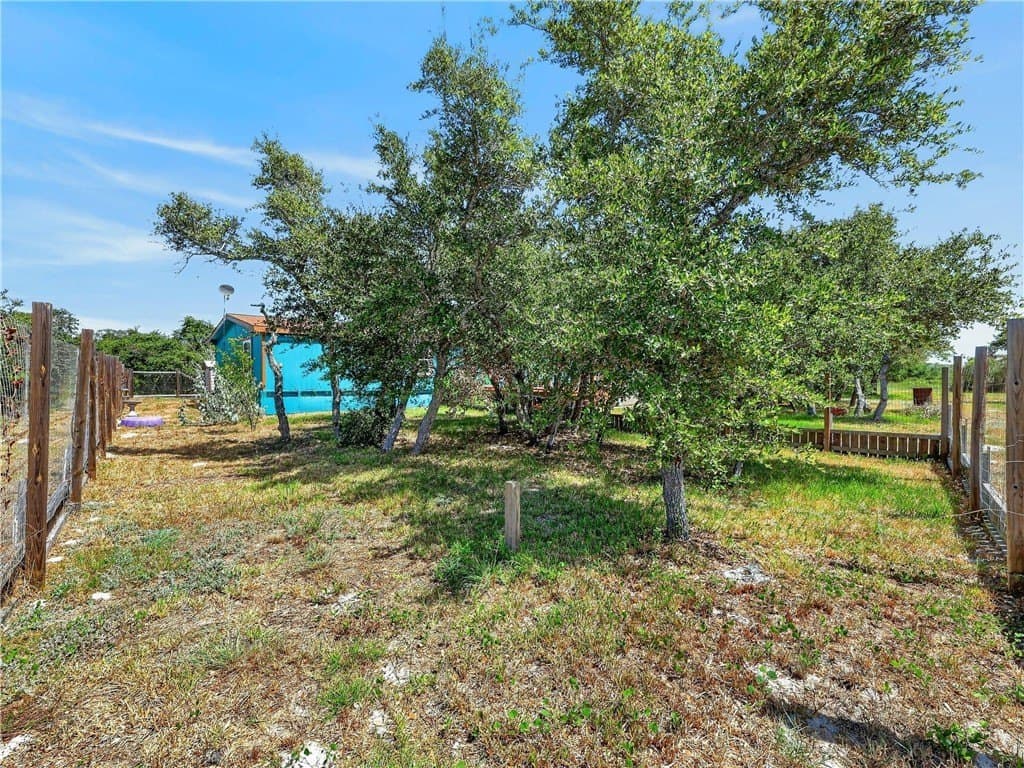 100,000 acres in Aransas County - photo 35