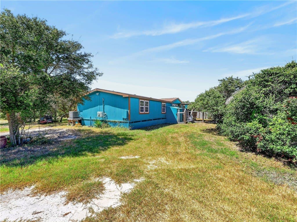 100,000 acres in Aransas County - photo 33