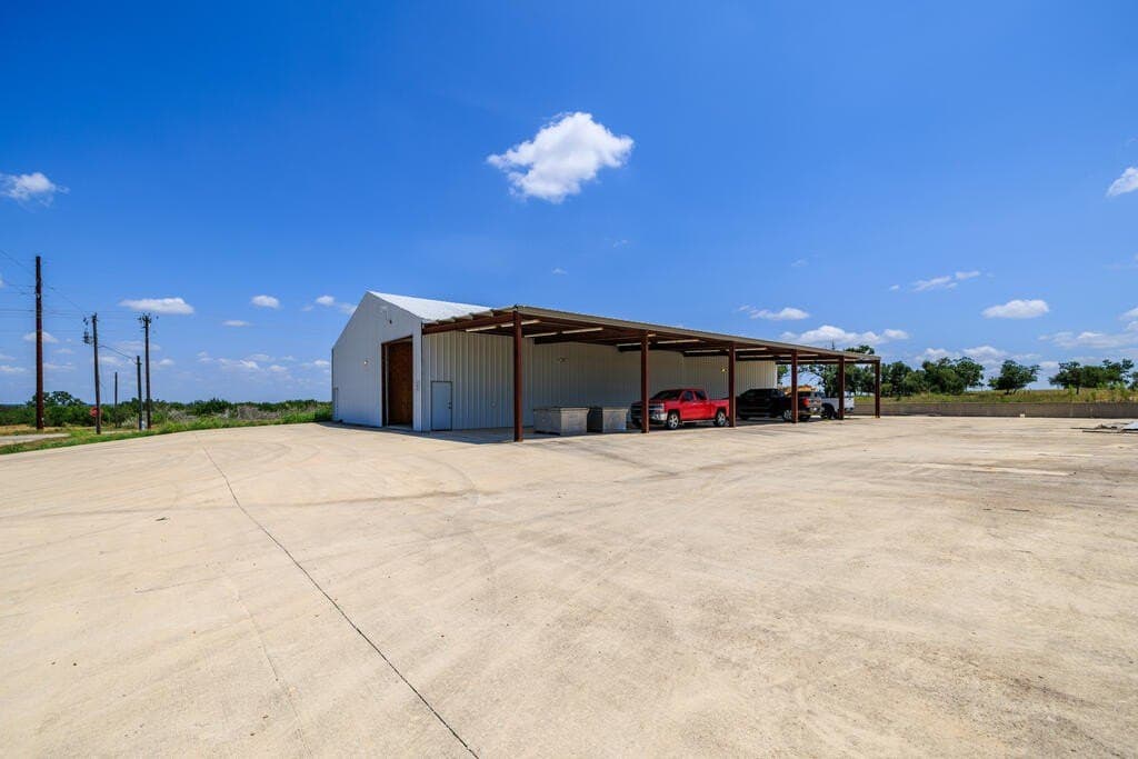 6.95 acres in Gillespie County - photo 12