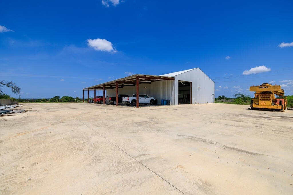 6.95 acres in Gillespie County - photo 10