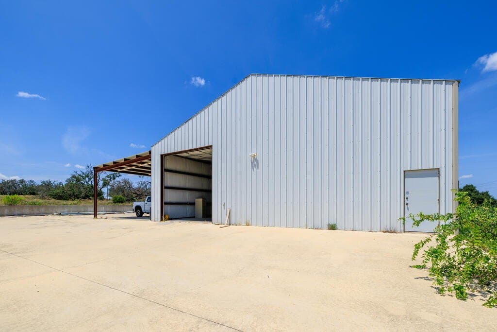 6.95 acres in Gillespie County - photo 9