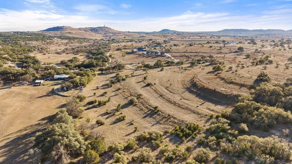 10.97 acres in Blanco County gallery image 3