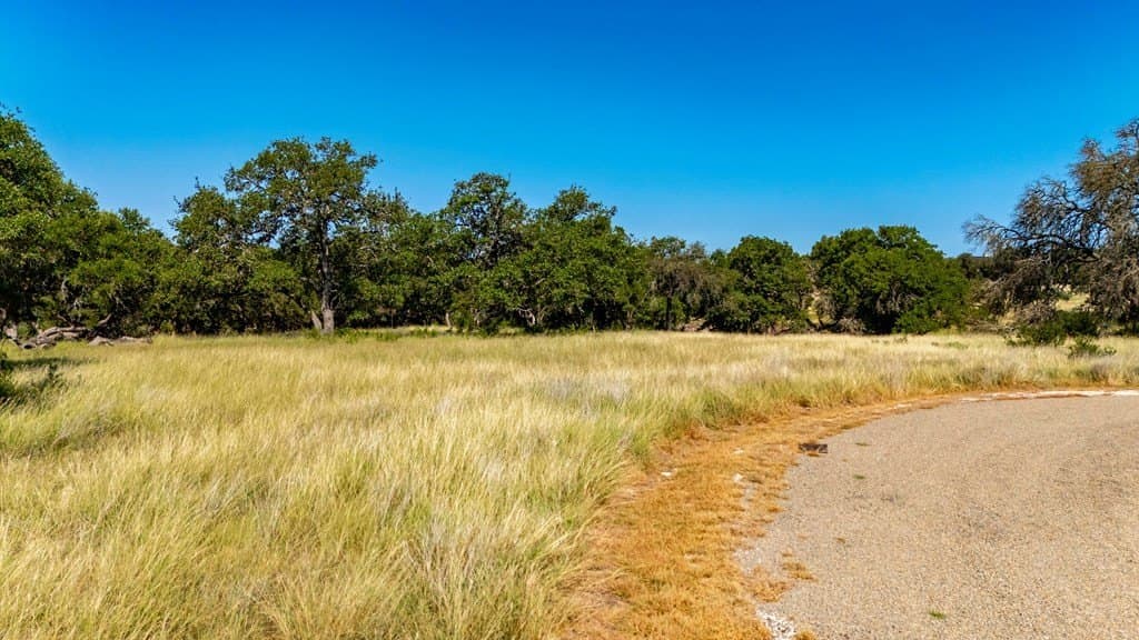 7.52 acres in Gillespie County gallery image 4