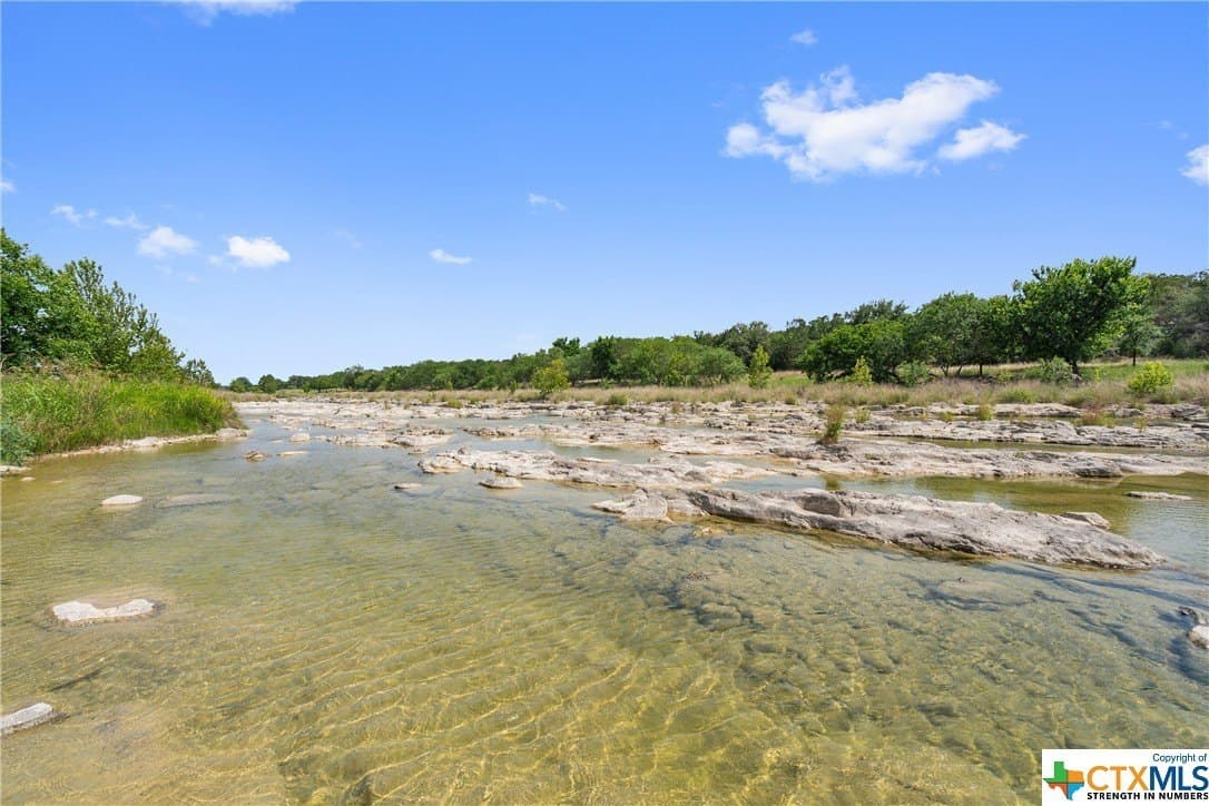 9.75 acres in Blanco County gallery image 2