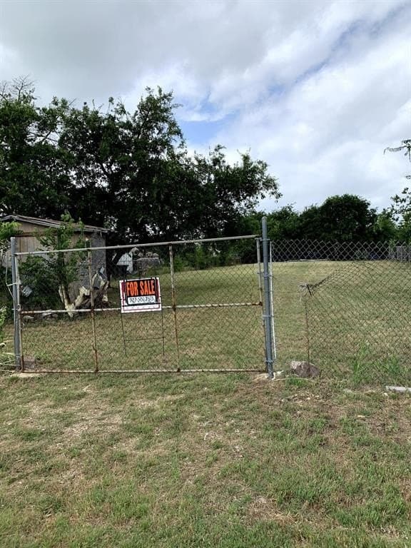 0.33 acres in Tarrant County gallery image 3