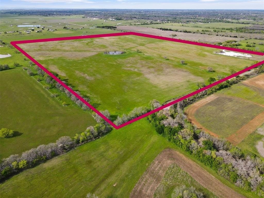 99.74 acres in Johnson County