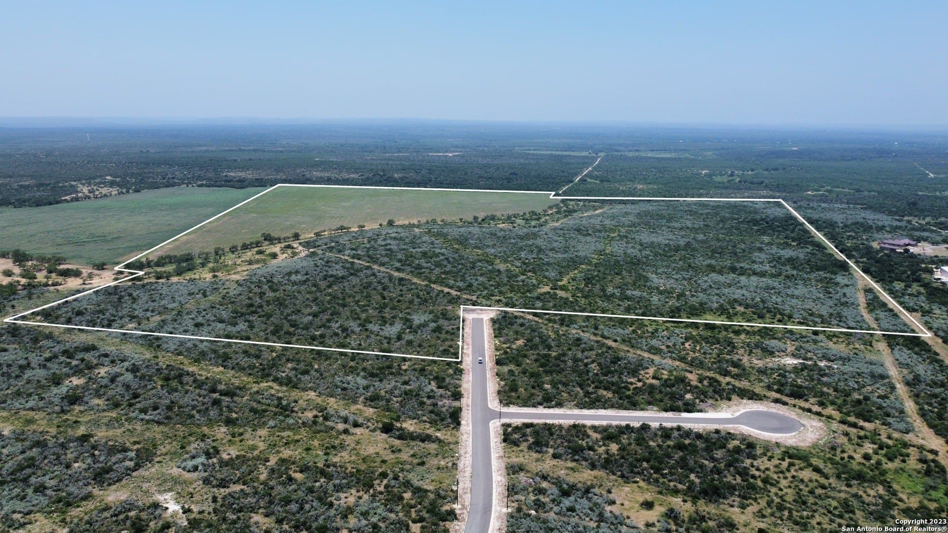 167.61 acres in Uvalde County gallery image 4