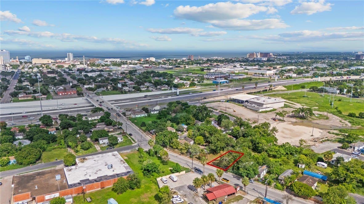 0.1 acres in Nueces County - photo 7