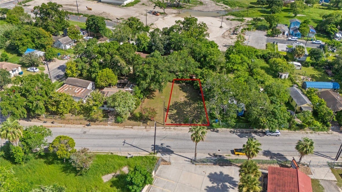 0.1 acres in Nueces County - photo 8