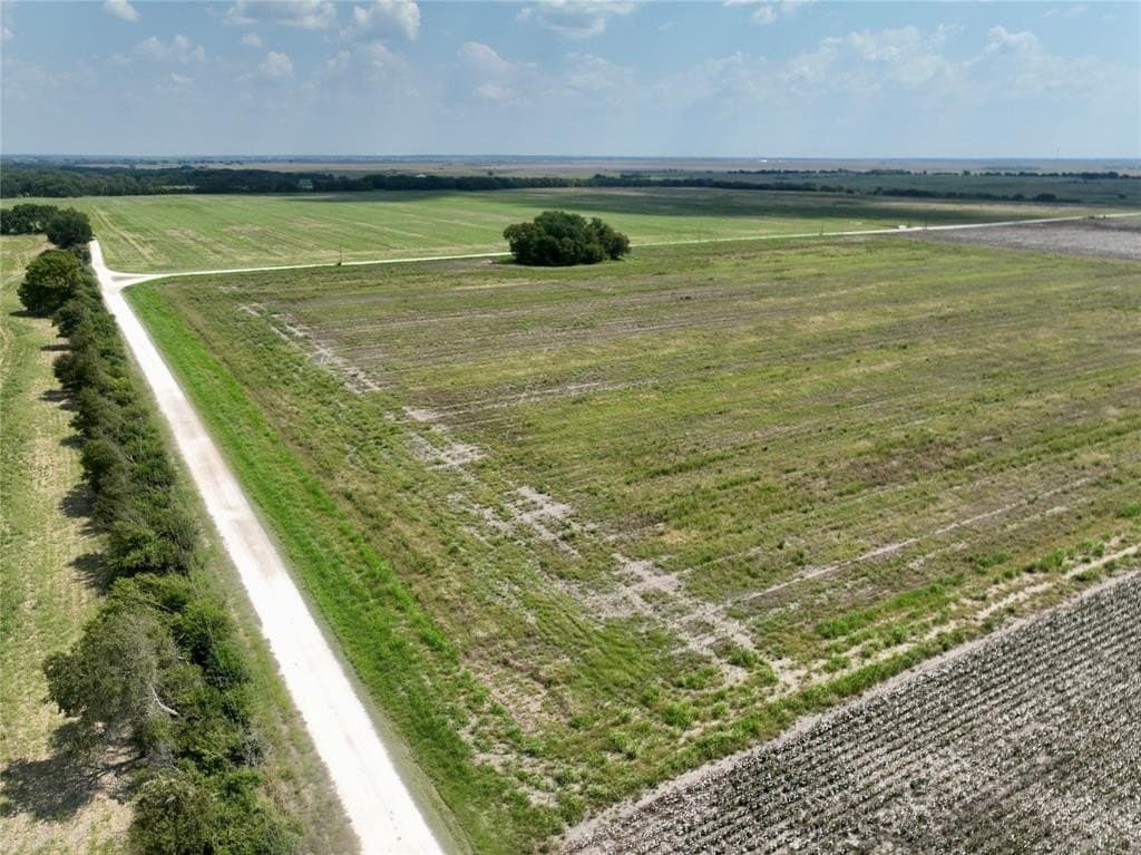 24 acres in Ellis County featured view
