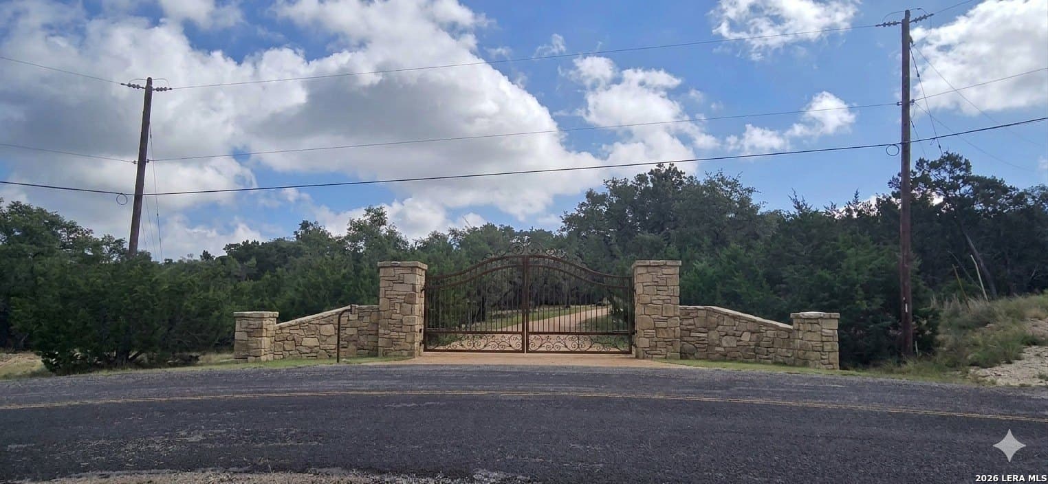 2.53 acres in Comal County - photo 2