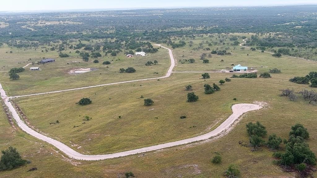 10.01 acres in Gillespie County