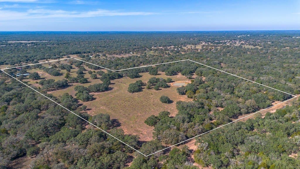 48 acres in Lavaca County gallery image 3