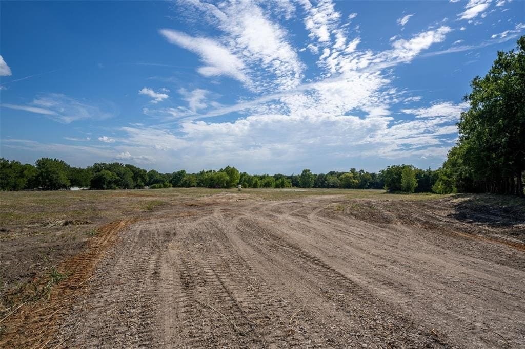 11.33 acres in Ellis County gallery image 4