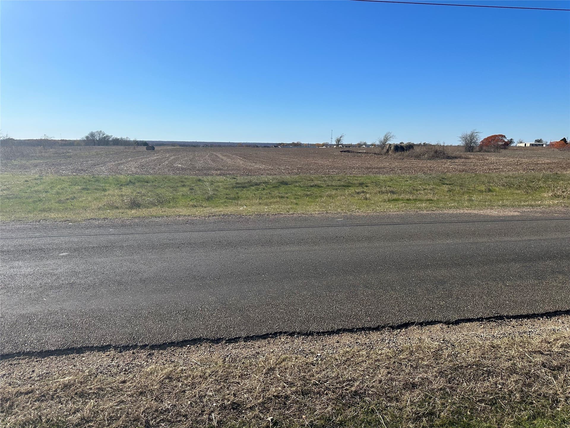 49.74 acres in Ellis County - photo 3