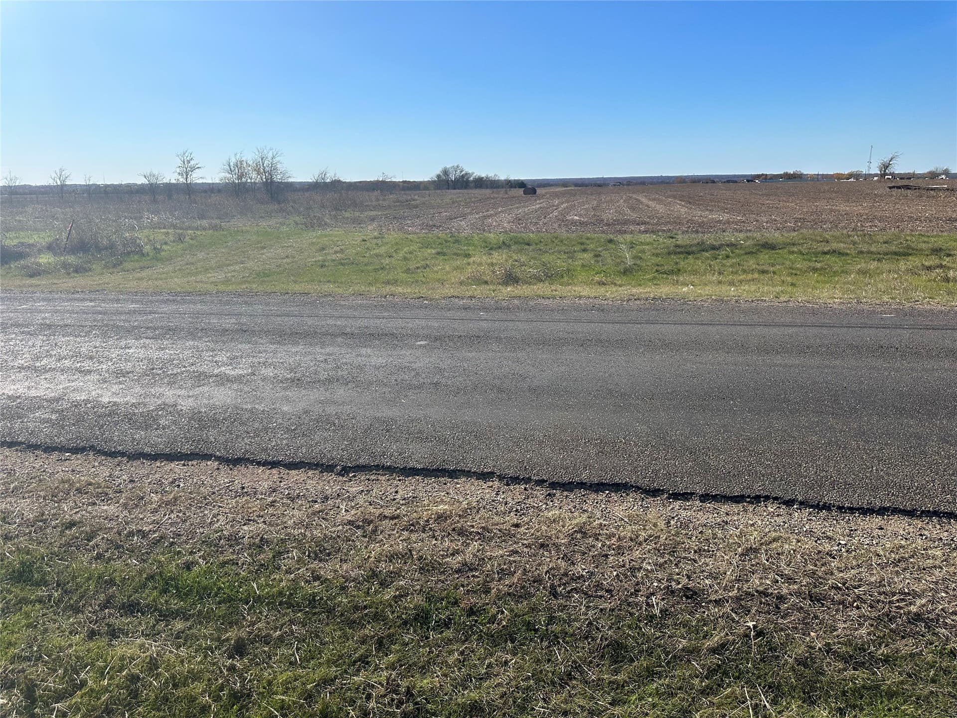 49.74 acres in Ellis County - photo 4