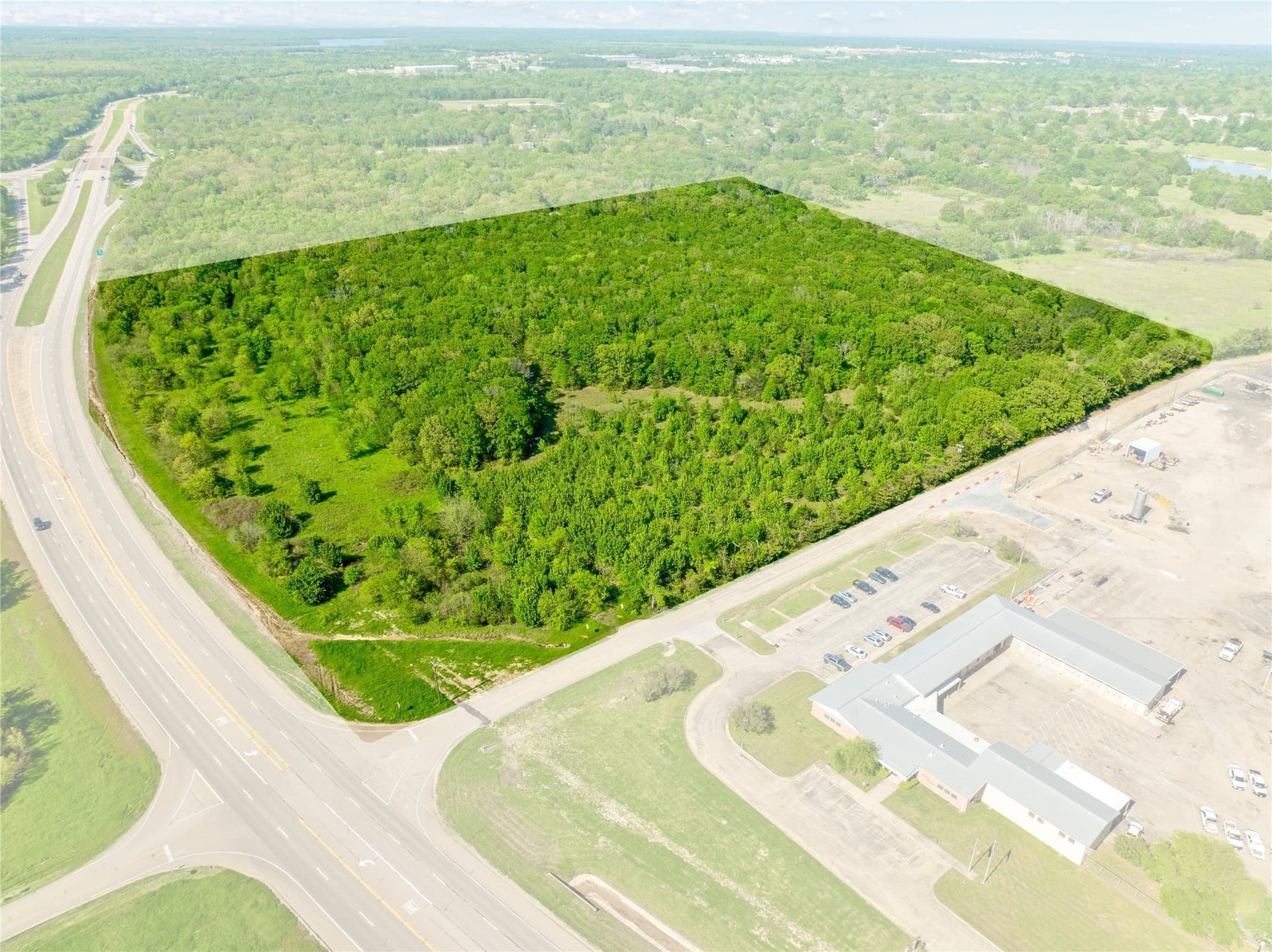 37.49 acres in Lamar County