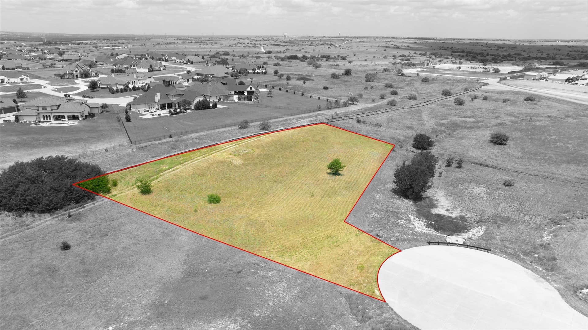 1.56 acres in Tarrant County - photo 2
