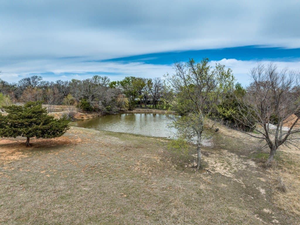 3.99 acres in Wise County - photo 3