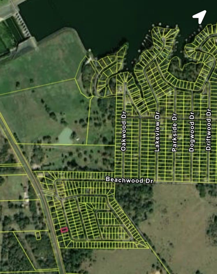 0.12 acres in Henderson County - photo 9