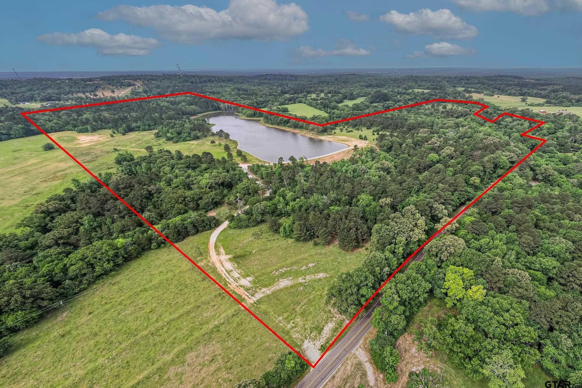 143.68 acres in Smith County
